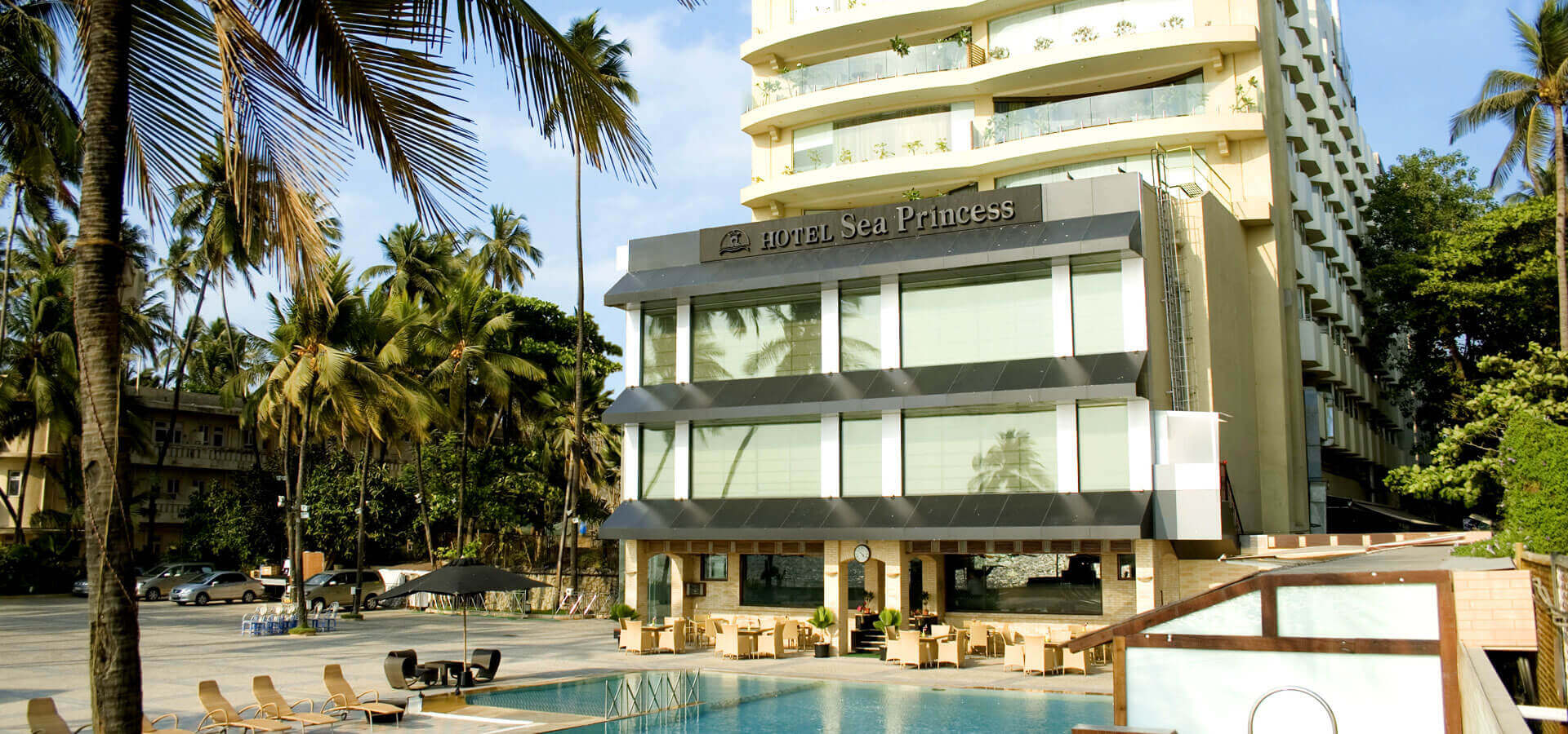 best hotel deals in Juhu Mumbai, room offers in Juhu, Mumbai, package deals hotel in Juhu, Mumbai